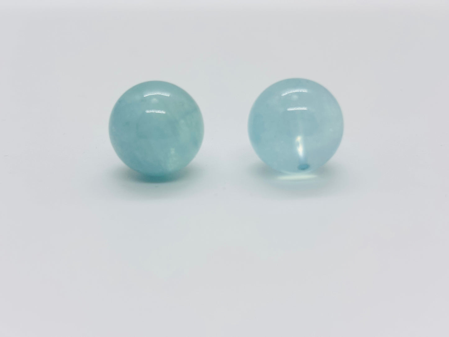 Natural Aquamarine Bead diameter 14~15mm 1 piece