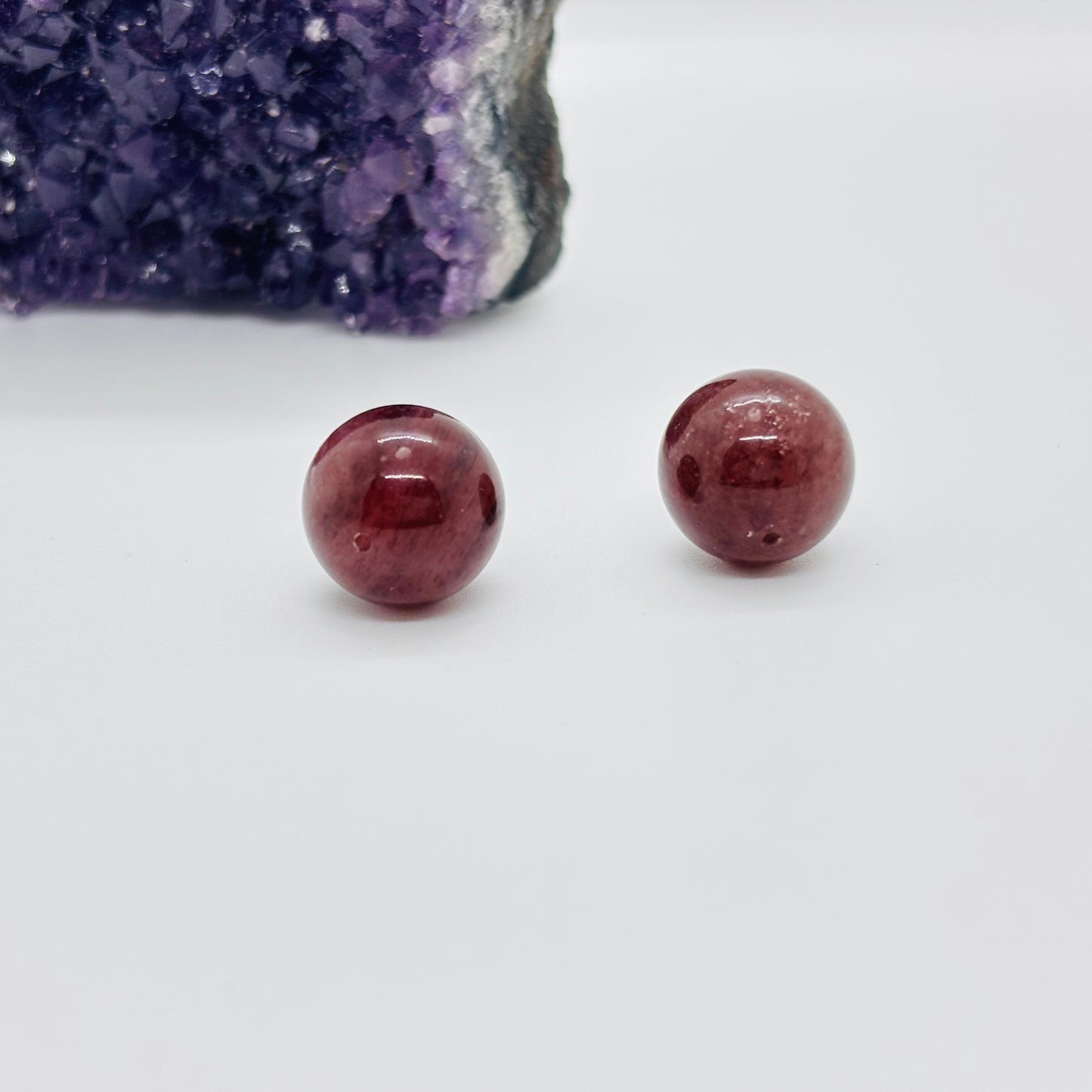 Natural Strawberry Quartz Bead diameter 14.5~15mm  1 piece